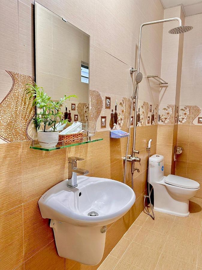 Hotel Khach San Minh Ha Dalat Exterior foto
